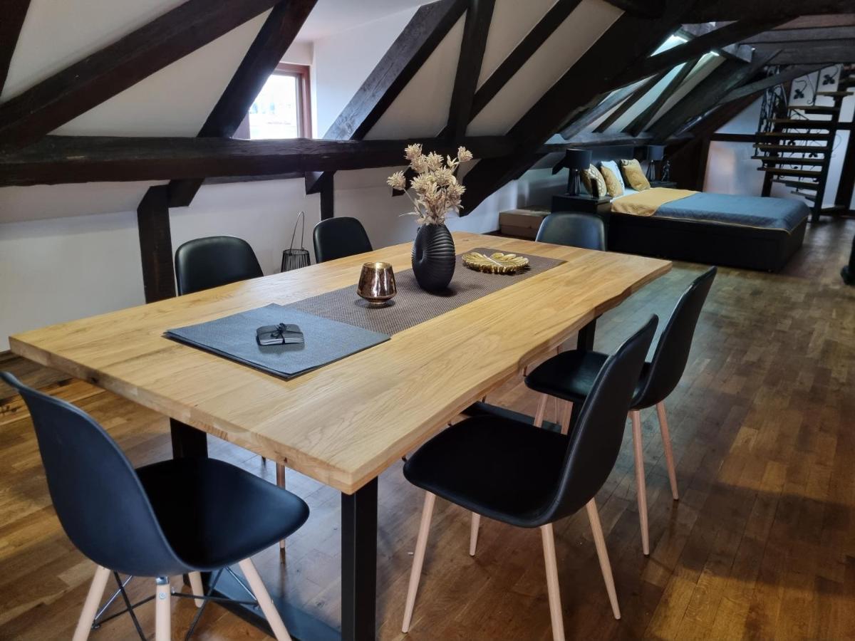 Galerie Vila Lucia 5 -Loft Apartman Plzeň Kültér fotó